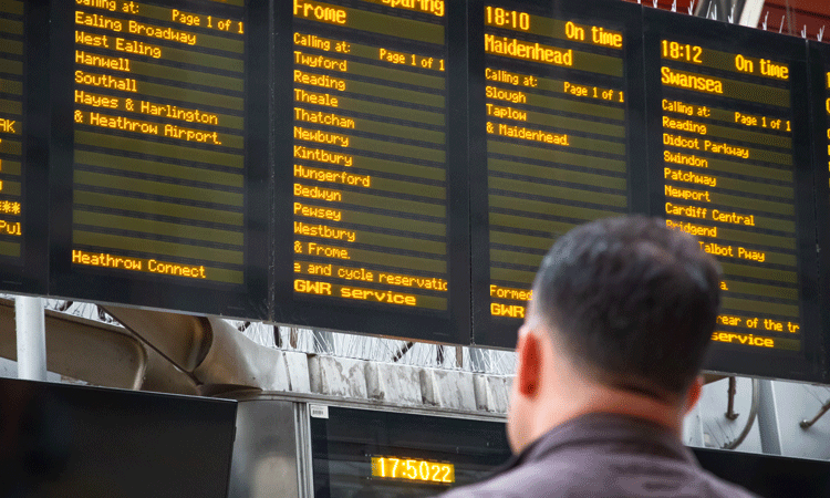 Rail passengers harder to notify about engineering works during COVID-19