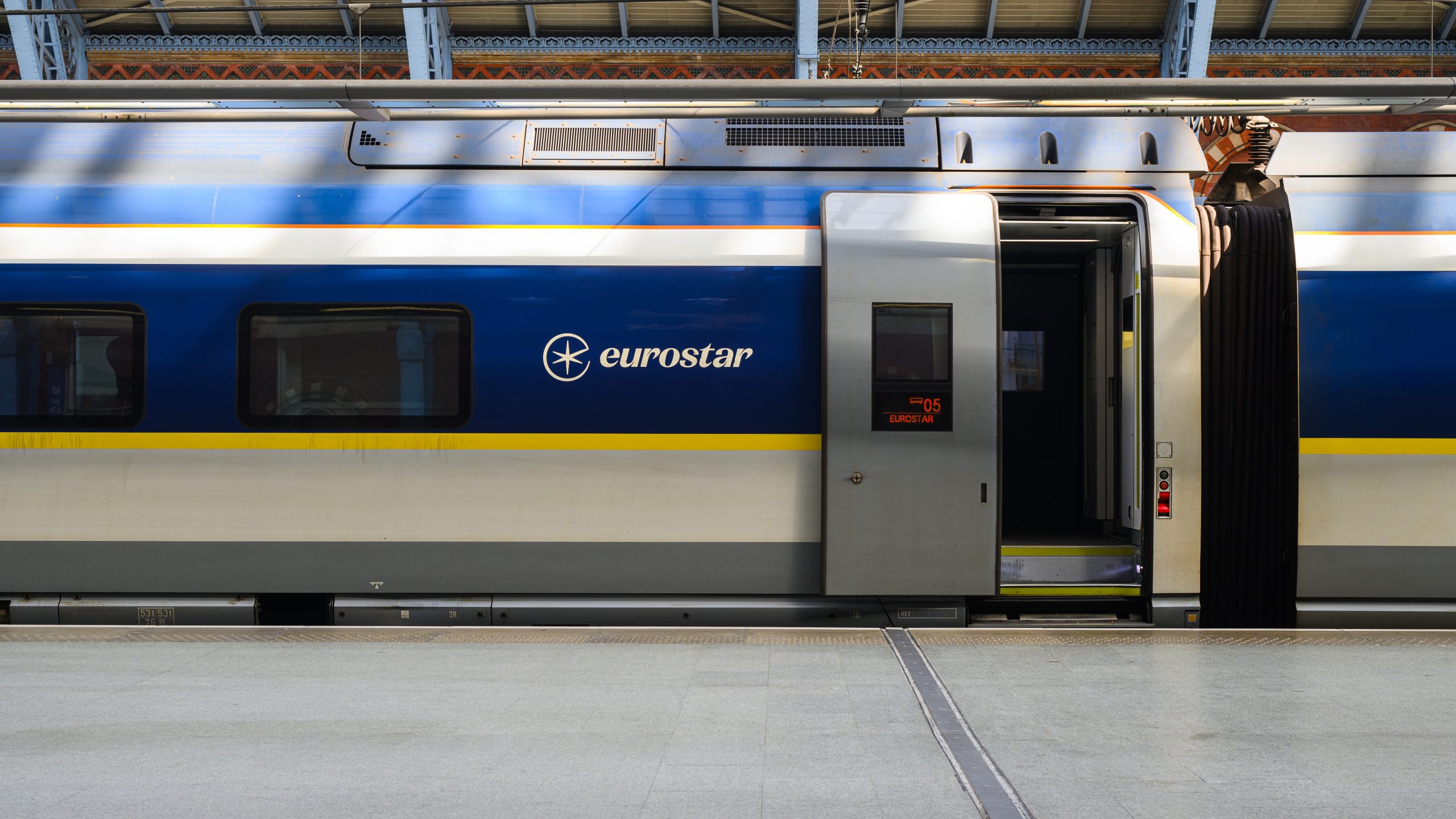 Eurostar train