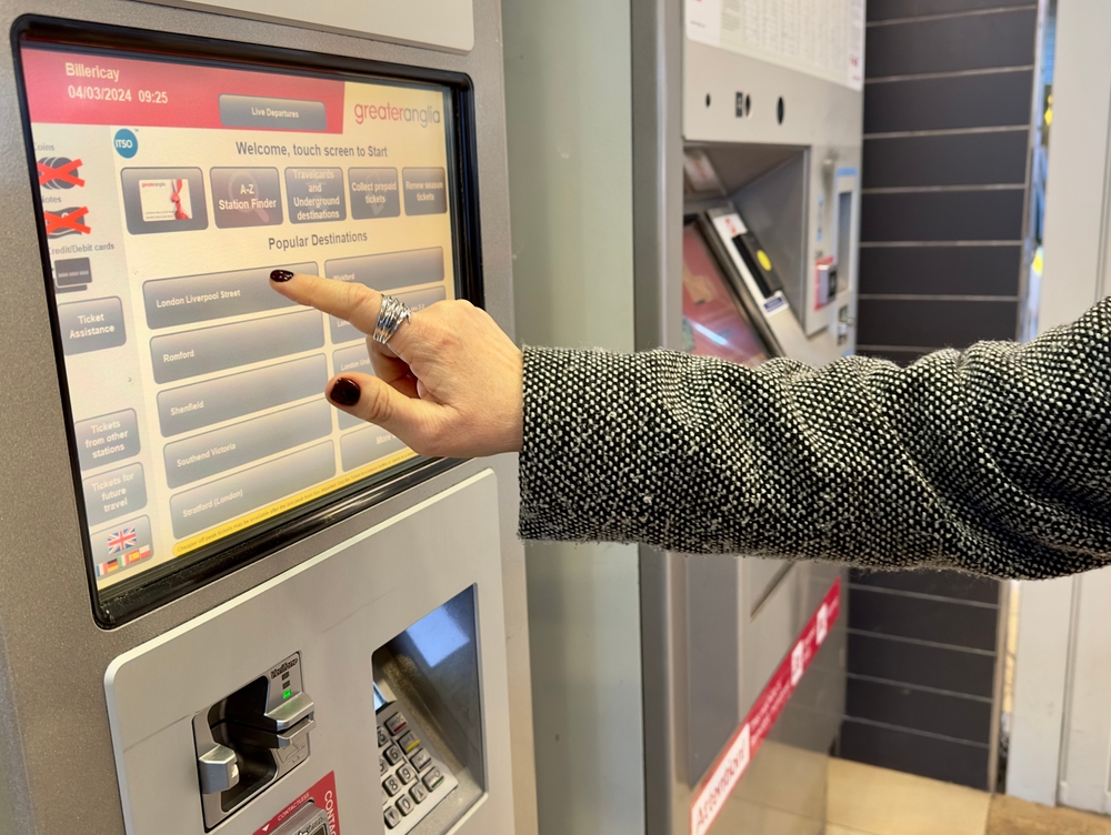 Government freezes UK rail fares for first time in 30 years