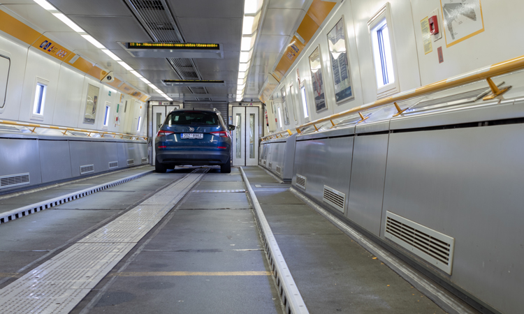 Renovation of Eurotunnel’s passenger shuttles is entrusted to Bombardier