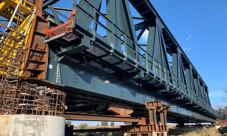 Webuild complete the installation of the Buttaceto Viaduct