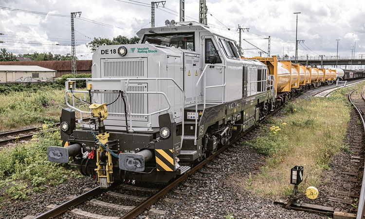 Vossloh DE 18 Stage V mixed-traffic locomotive