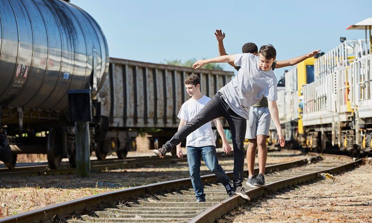 Near misses on railways across Wales have quadrupled in one year